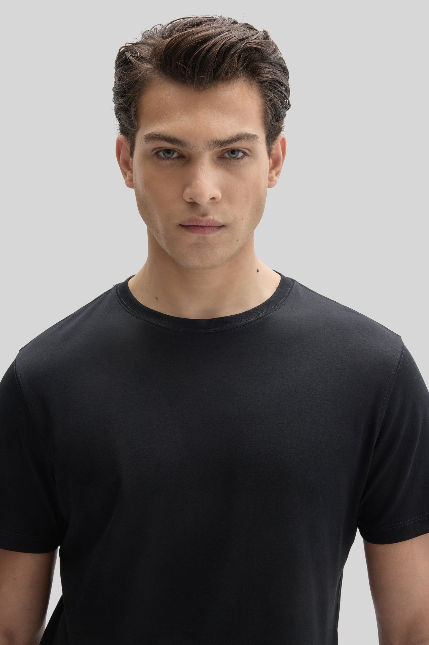 The Barakett Tee Black
