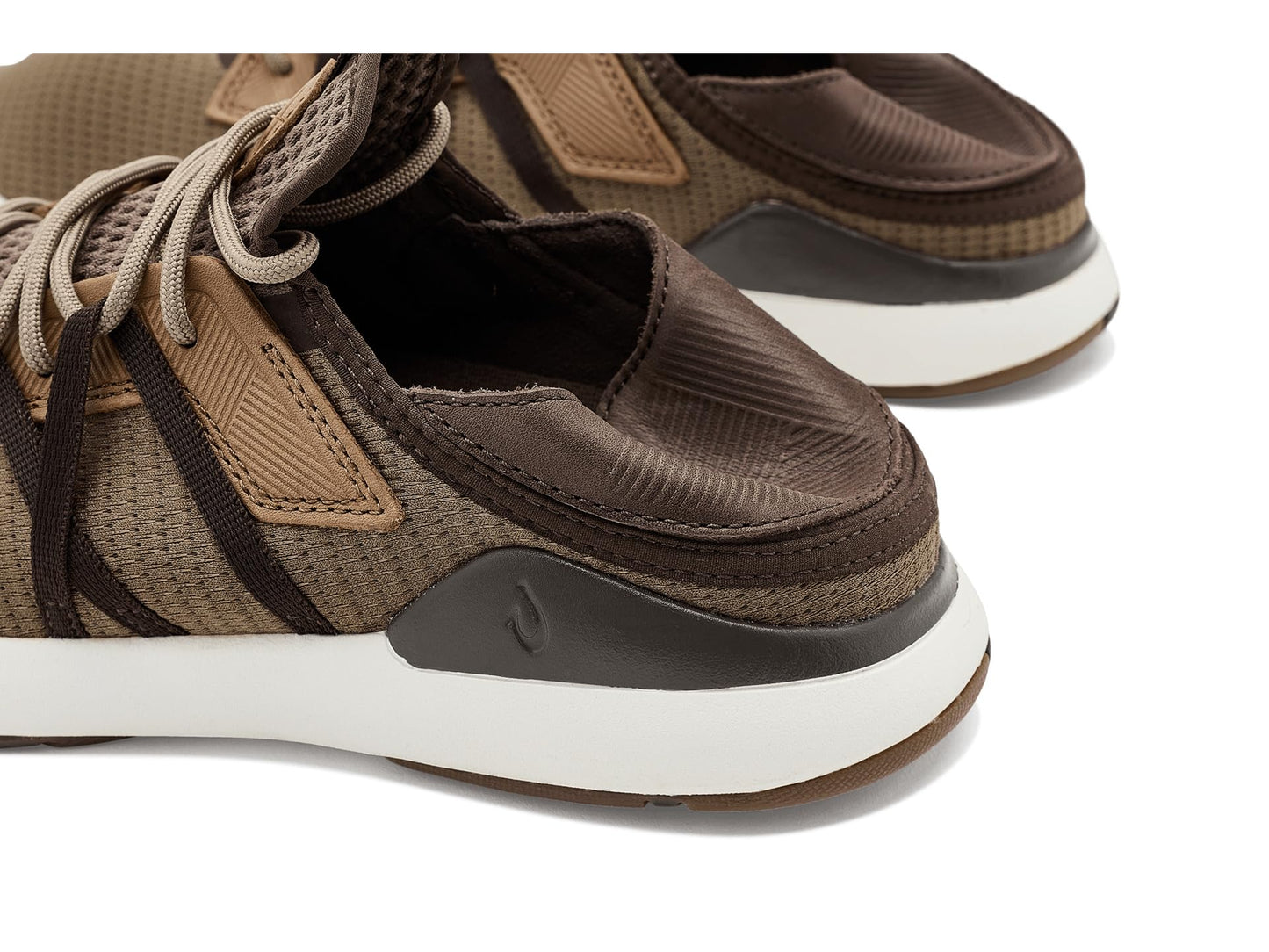 Mio Li Athletic Shoe Mustang / Dark Java