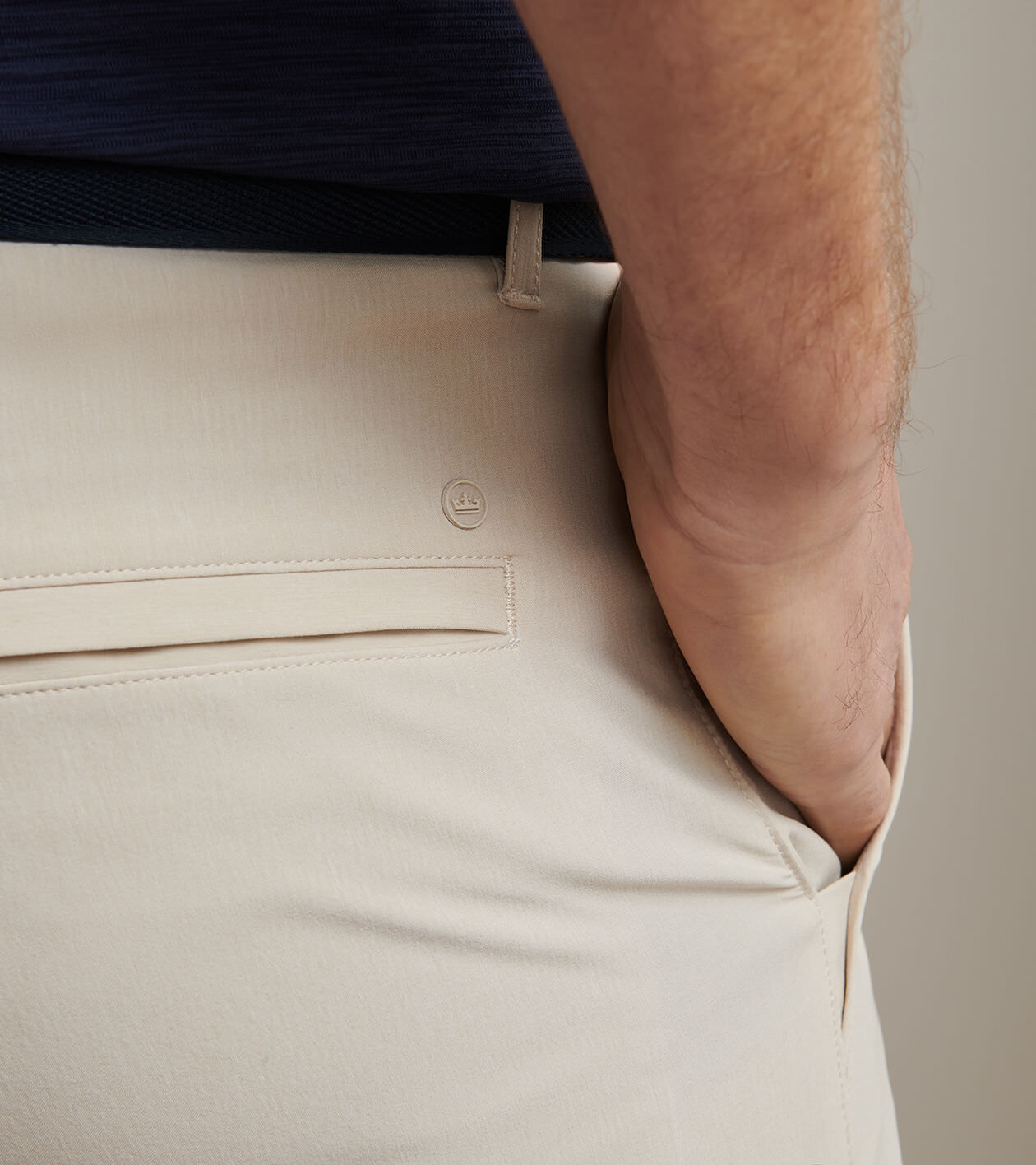 9" Shackleford Perf Hybrid Short Khaki