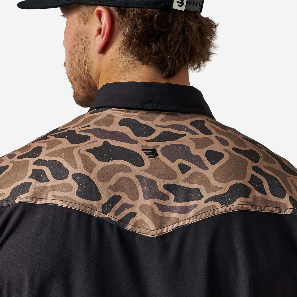 Western Performance SS Shirt Deer SZN Black/Gauge