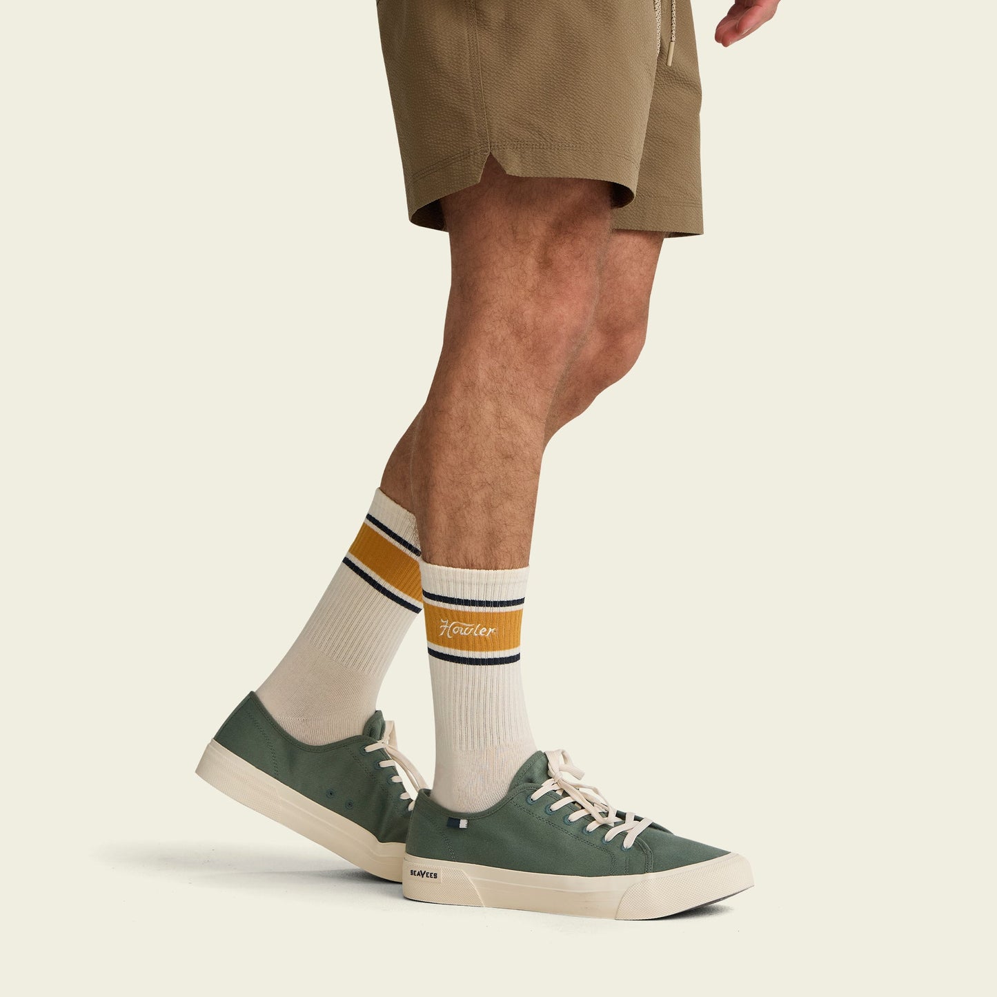 Howler Script Socks White/Gold